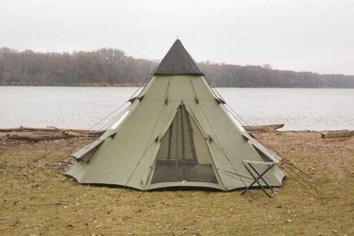 Traditional Camping Fun at Camp Laurel in Maine