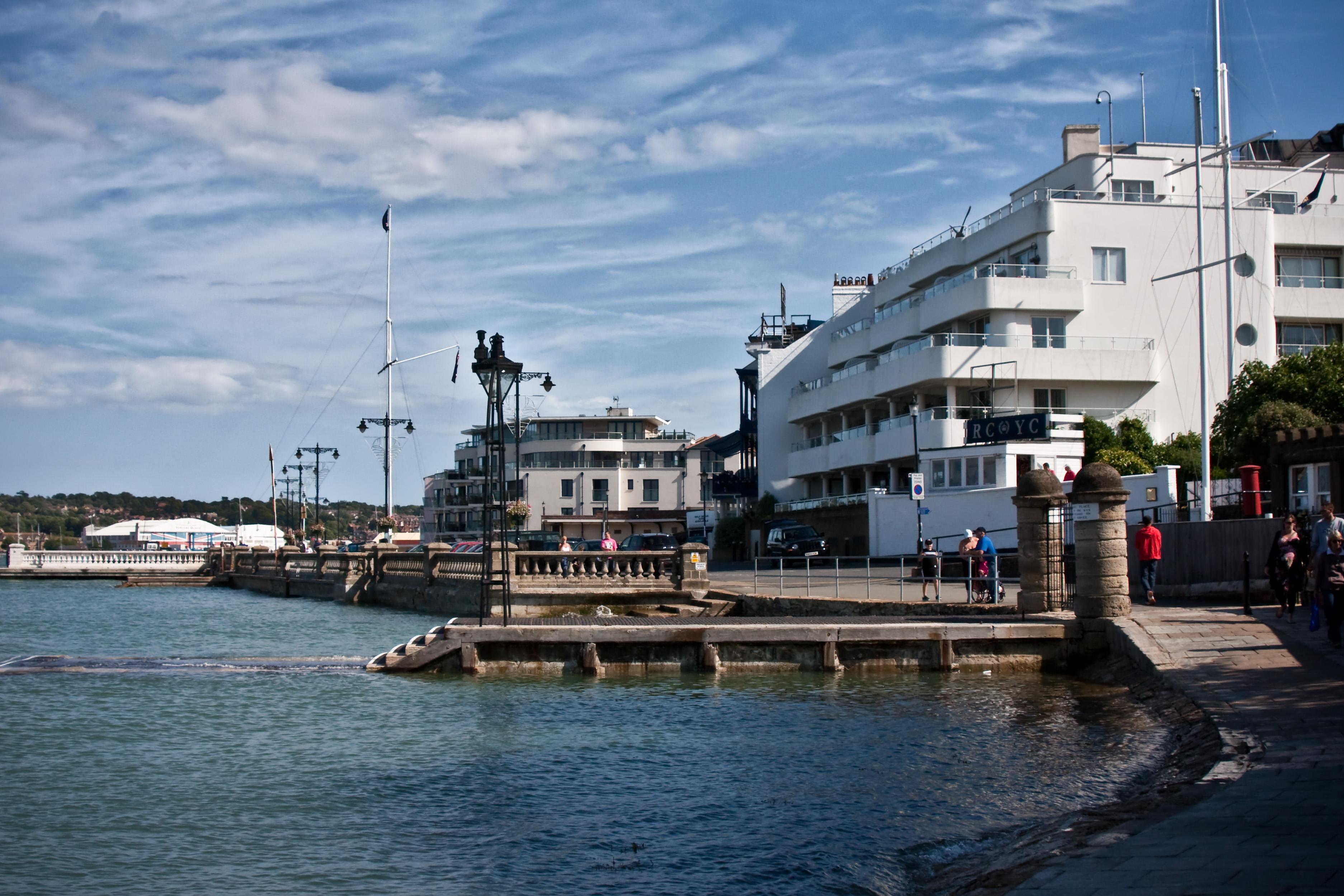 Heading 1: Introduction to the Cowes Sea Cadets Summer Camp