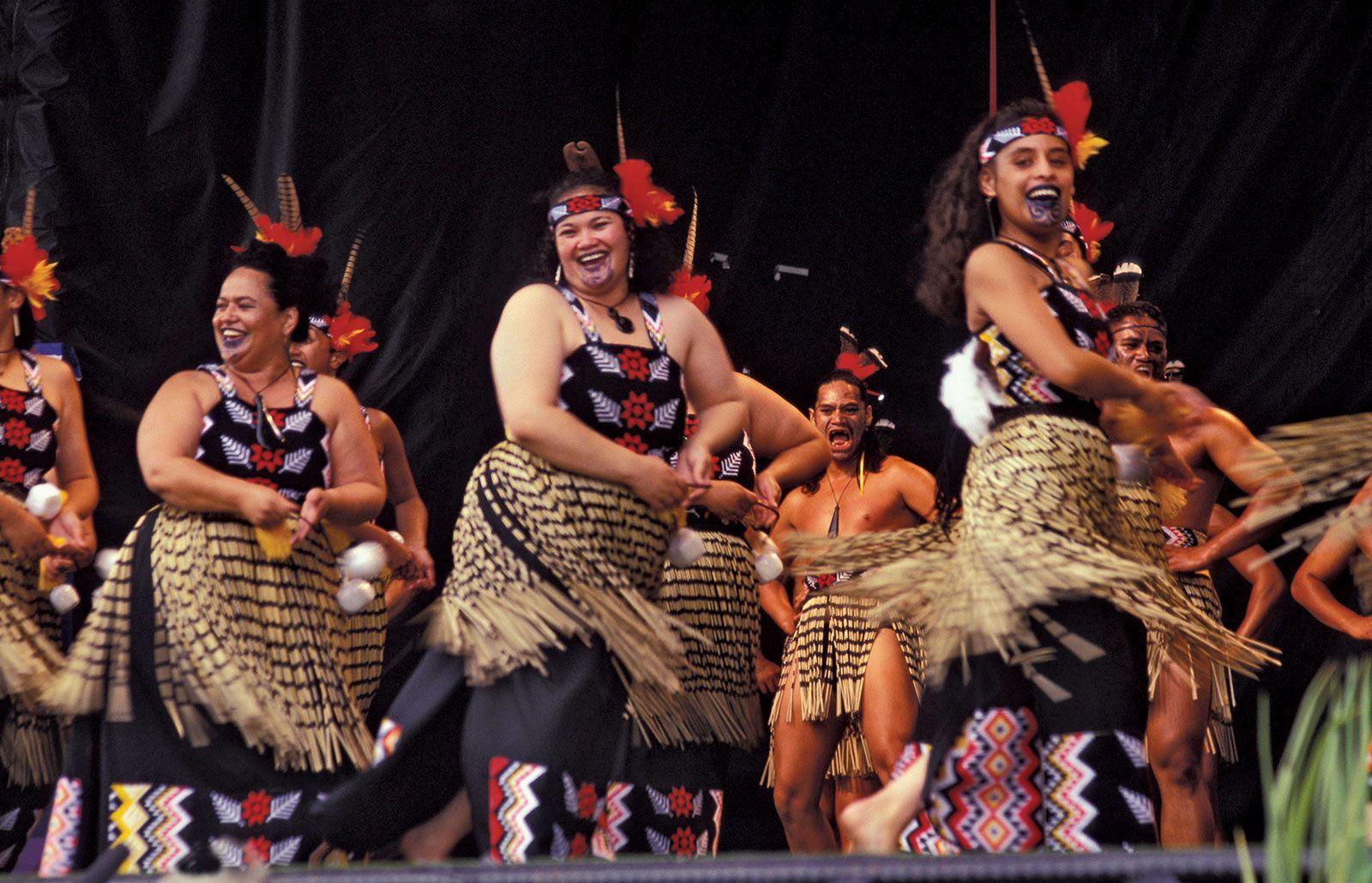 Immerse Yourself in Maori ⁣Culture