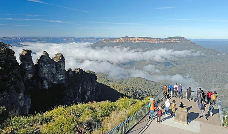 - Discover ​the Stunning Beauty of ⁣the Blue Mountains